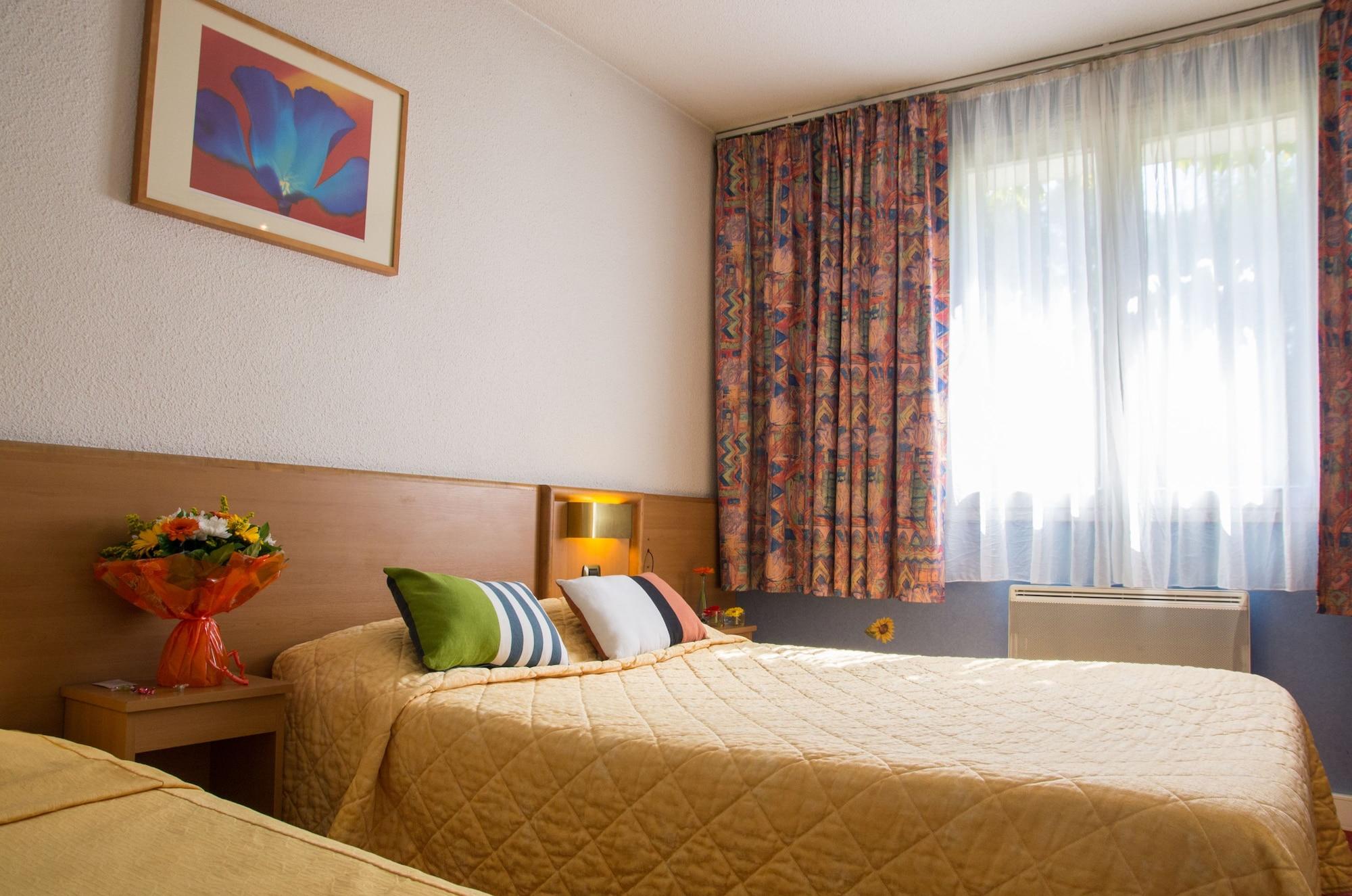 Cit'Hotel Avantici Гап Екстериор снимка