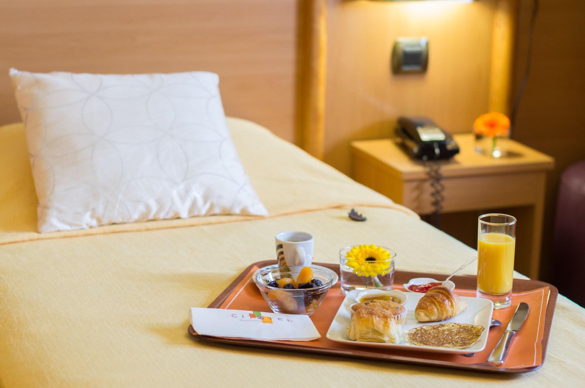 Cit'Hotel Avantici Гап Екстериор снимка