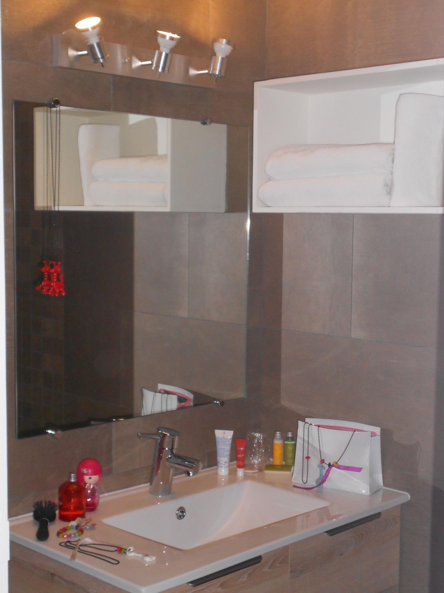 Cit'Hotel Avantici Гап Екстериор снимка